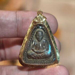 龍婆銀 2515 屈班間 大鋤頭